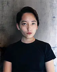 اسکارلت یانگ (Scarlett Yang) طراح مد مستقر در لندن